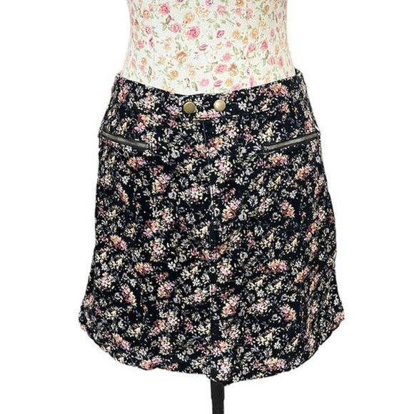 Mossimo Supply Co. Dresses & Skirts - Mossimo dark corduroy floral skirt size 8 medium
